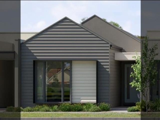 Cottage for sale in Truganina, Victoria