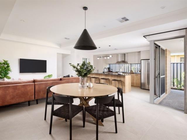 Cottage for sale in Whitby, Western Australia
