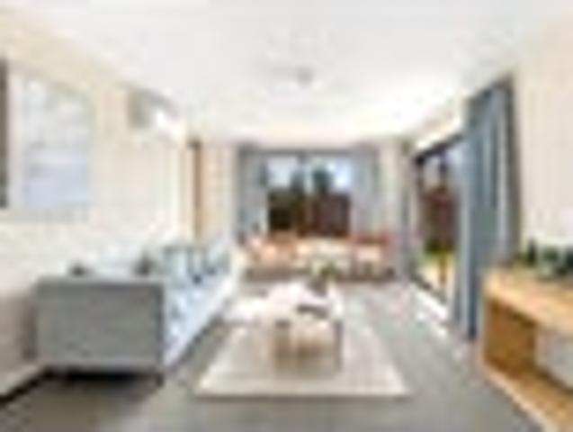 House for sale in Chaslands, Canterbury