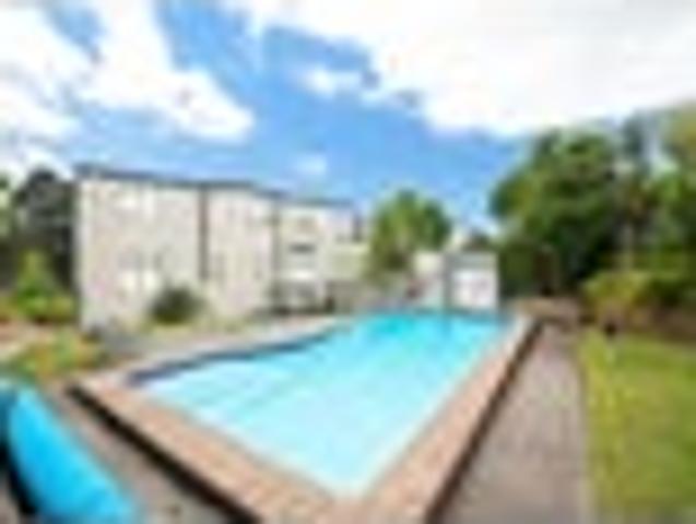 Apartment for sale in Wairau Valley