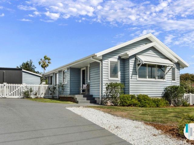 House for sale in Lakelands, Wollongong City Council
