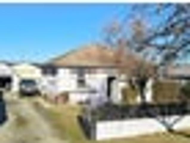 House for sale in Otakou