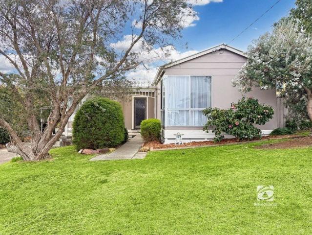 House for sale in Lakes Entrance, Victoria