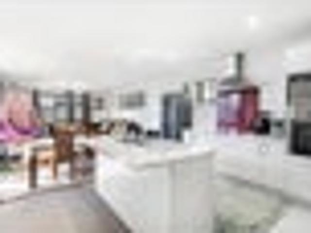 House for sale in Chaslands, Canterbury