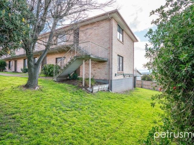 Apartment for sale in Moonah, Tasmania