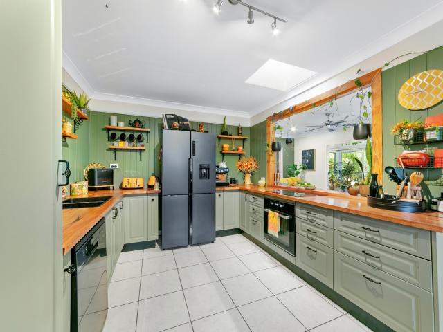 House for sale in Budgewoi, New South Wales