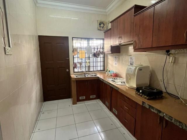 Room for rent in Petaling, Damansara Damai
