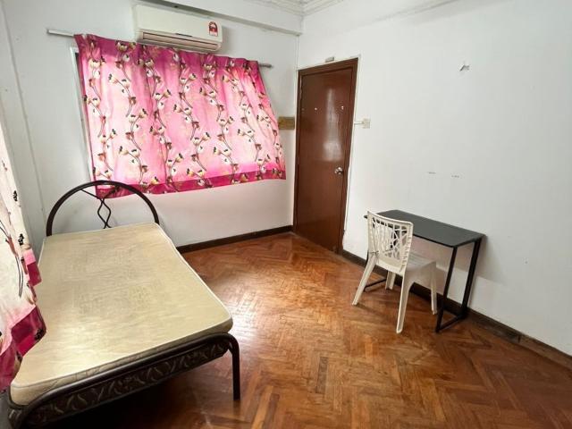 Room for rent in Petaling, Damansara Damai