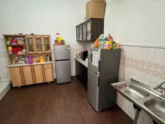 Room for rent in Petaling, Damansara Damai