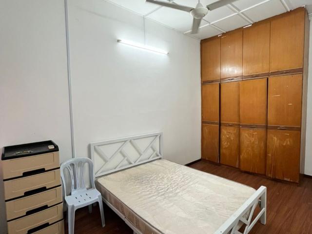 Room for rent in Petaling, Damansara Damai