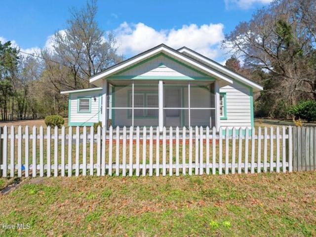 House for sale in Rose Hill