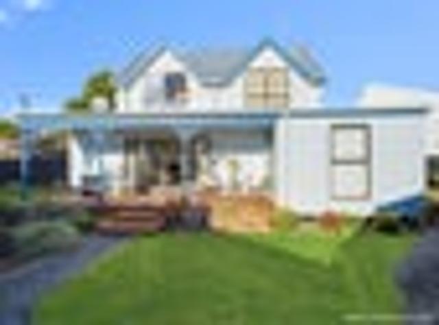 House for sale in Chaslands, Canterbury