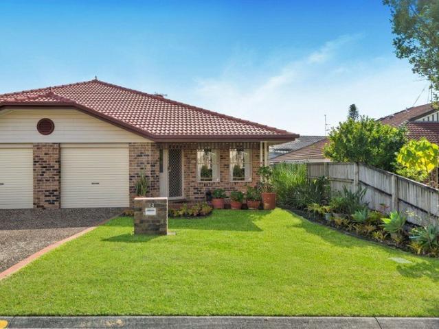 Duplex for sale in Fernbrook, Queensland