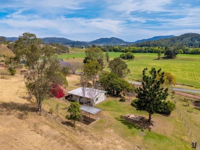 Cottage for sale in Kenilworth, Sunshine Coast Regional