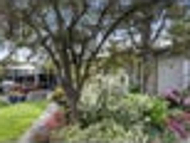 House for sale in Chaslands, Canterbury