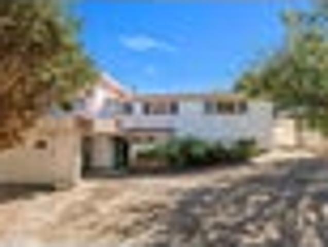 House for sale in Kelston