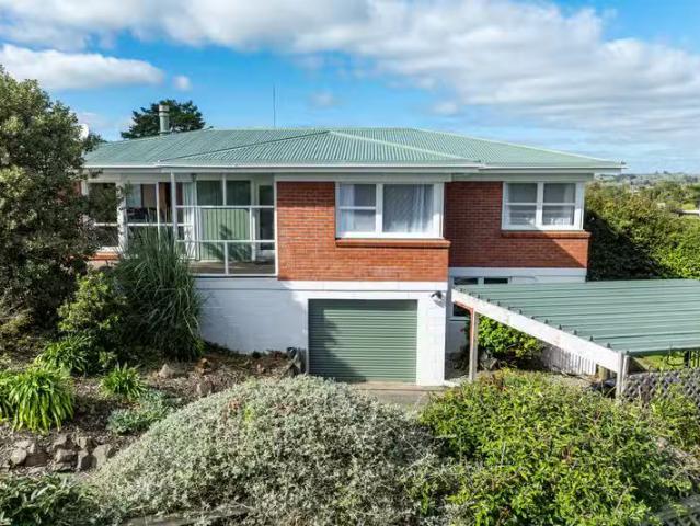House for sale in Maungaturoto, Northland