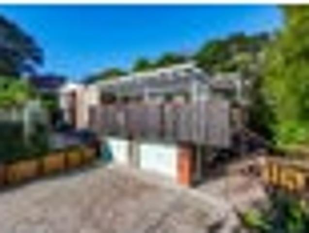 House for sale in Wairau Valley