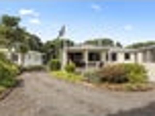 House for sale in Awhitu