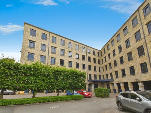 Apartment for rent in Huddersfield, West Yorkshire