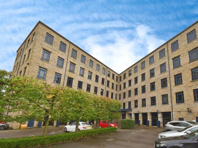 Apartment for rent in Huddersfield, West Yorkshire