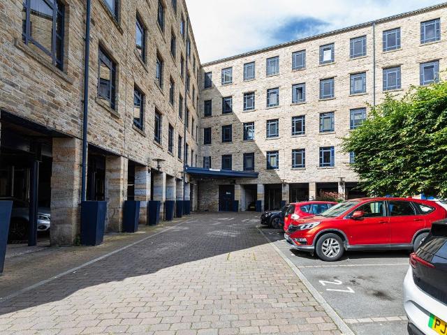Apartment for rent in Huddersfield, West Yorkshire