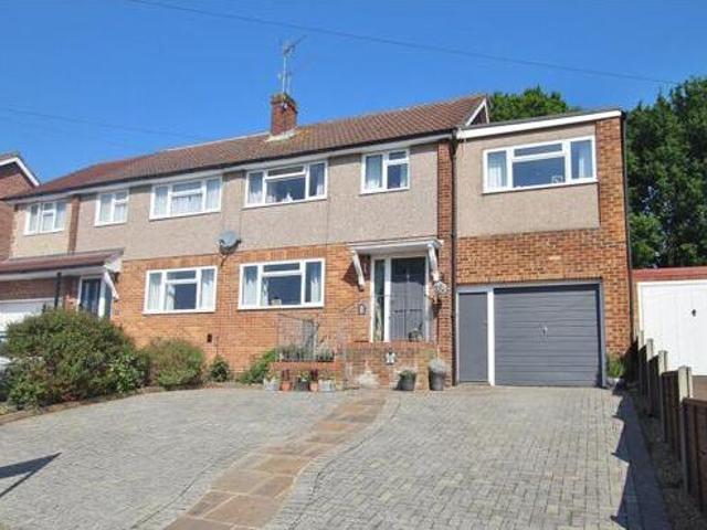 House for sale in Hermitage Woods, Woking