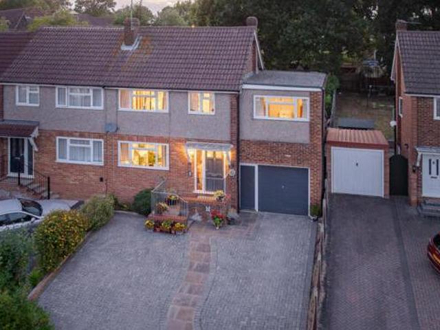 House for sale in Hermitage Woods, Woking