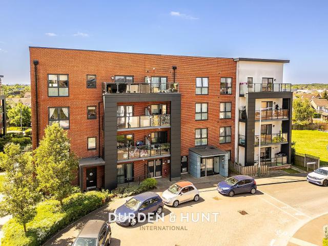Apartment for rent in London Borough of Havering, Greater London