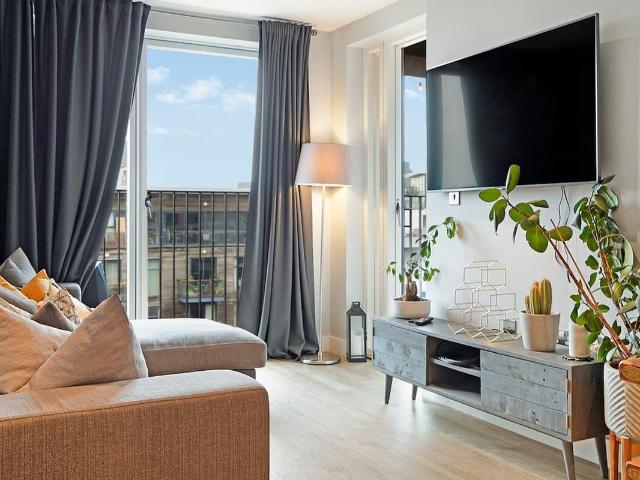Apartment for rent in Bow, Greater London