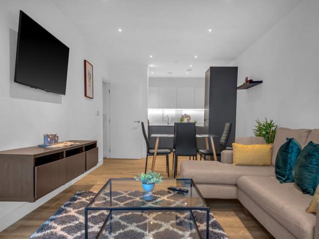 Apartment for rent in Bow, Greater London