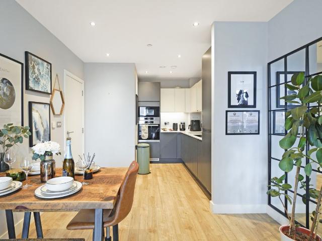 Apartment for rent in Bow, Greater London
