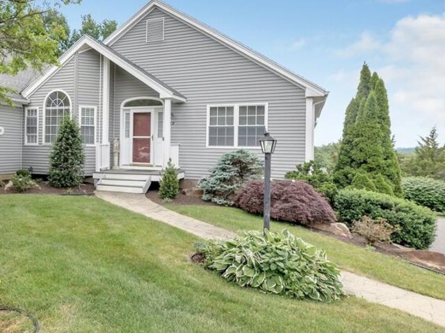 Condo for sale in Shelton, Connecticut