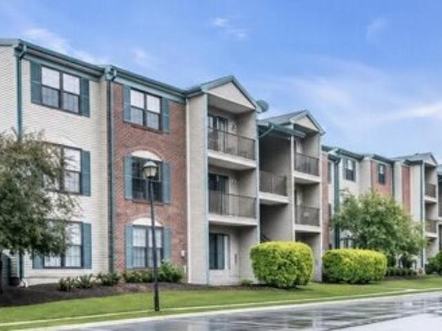 Condo for sale in Kendall Park, New Jersey