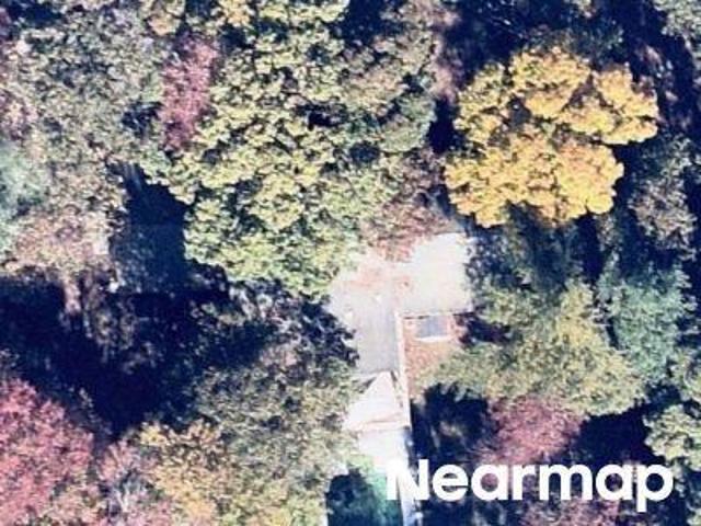House for sale in Millville