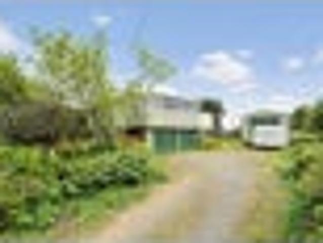 House for sale in Awhitu