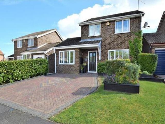 House for sale in Northampton, Northamptonshire