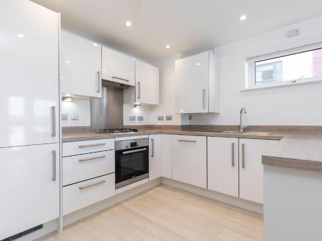 Apartment for rent in Ewens Farm, Golden Valley