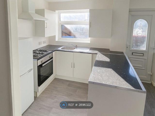 House for rent in Calderstones