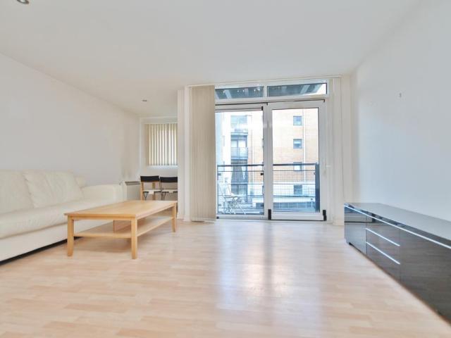 Apartment for rent in Reach, Greater London