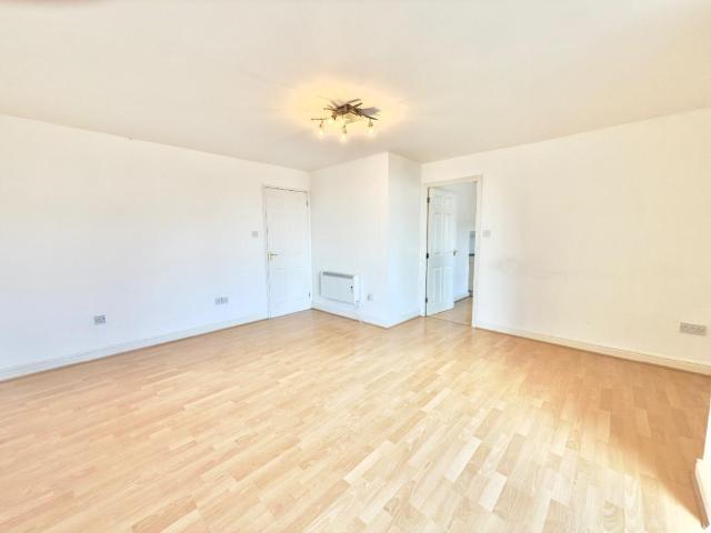 Apartment for rent in Reach, Greater London