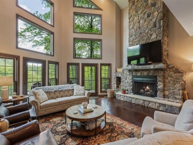 House for sale in Cullowhee
