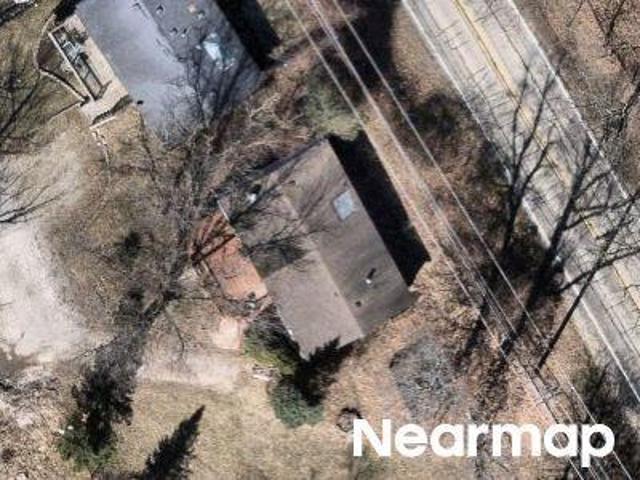 House for sale in Mchenry, Illinois