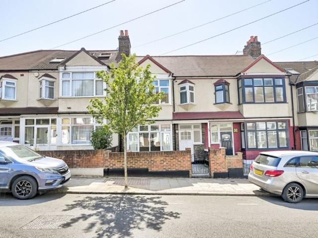 House for rent in Furzedown, Greater London
