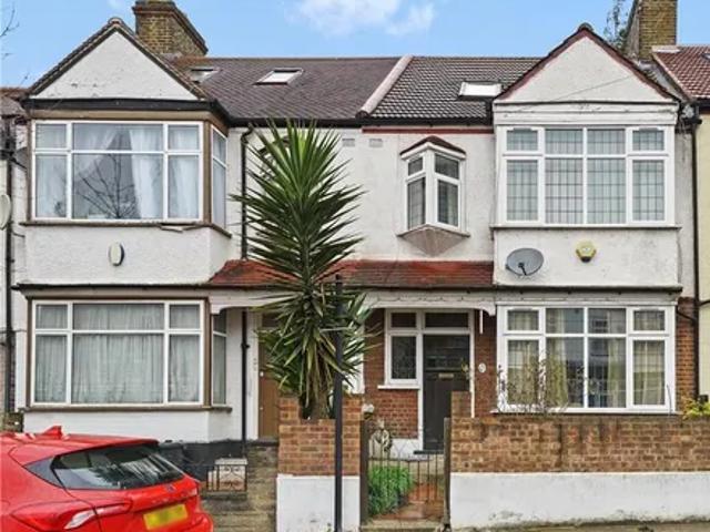 House for rent in Furzedown, Greater London