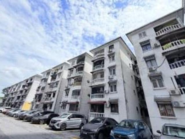 Flat for sale in Kajang, Langat