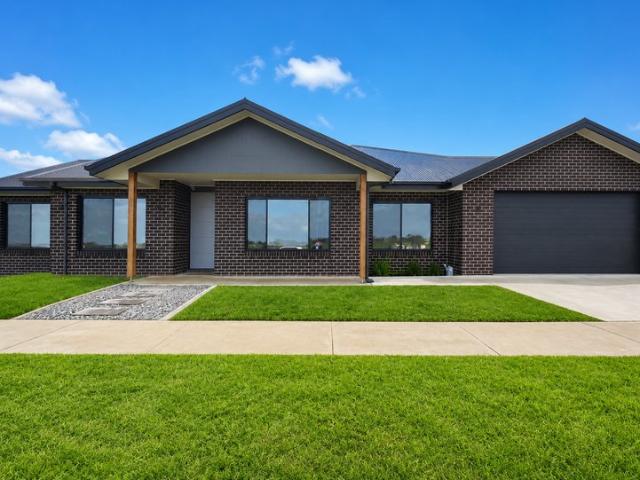 House for rent in Koroit, Victoria