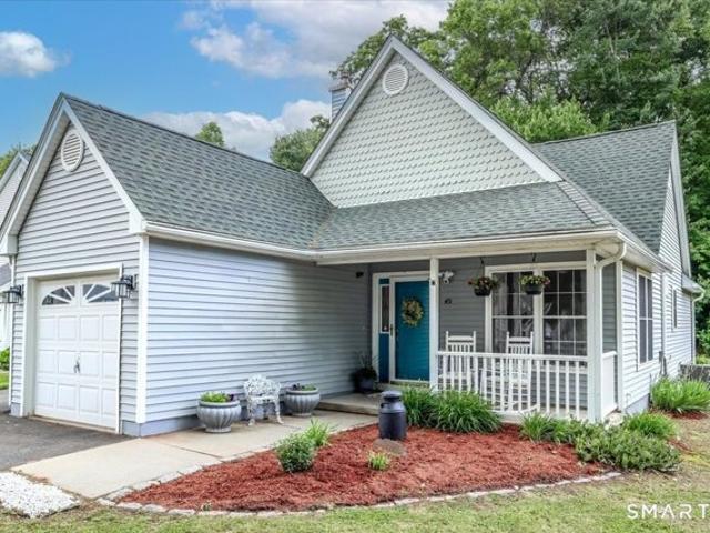 Condo for sale in South Windsor, Connecticut