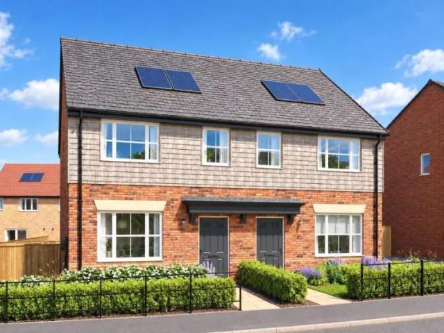 Property for sale in Hounsome Fields, Basingstoke and Deane