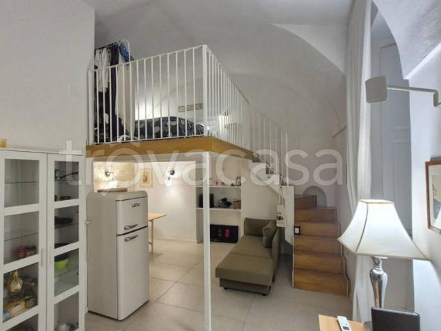 Monolocale in affitto a Municipalità 2, Campania